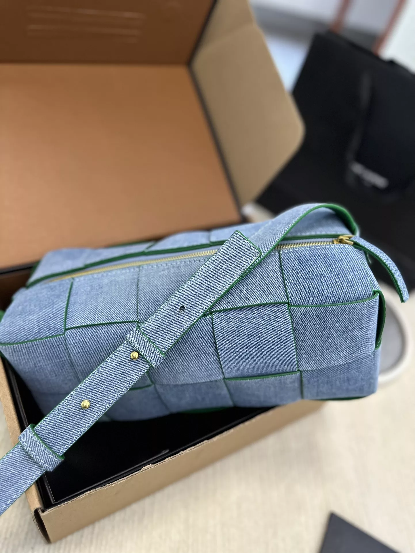BOTTEGA VENETA DIVANI bag